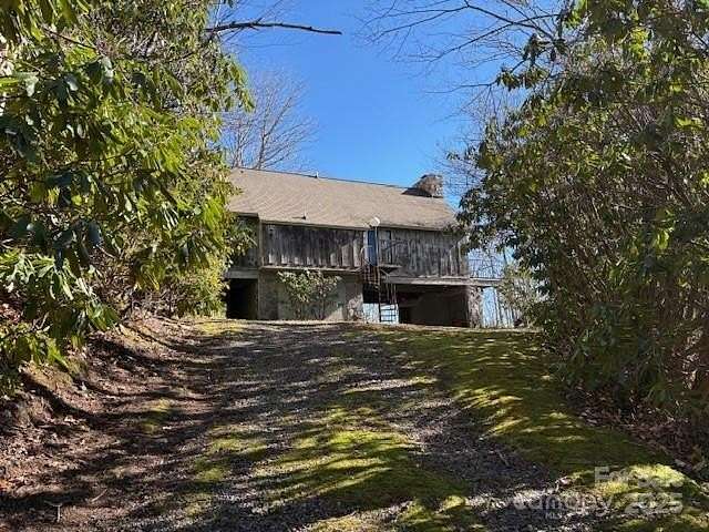 1.86 Acres of Residential Land with Home for Sale in Maggie Valley, North Carolina