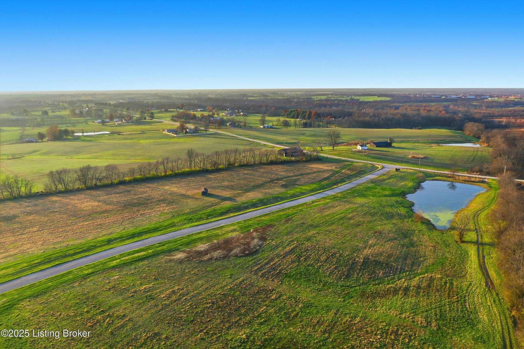 5 Acres of Residential Land for Sale in Shelbyville, Kentucky