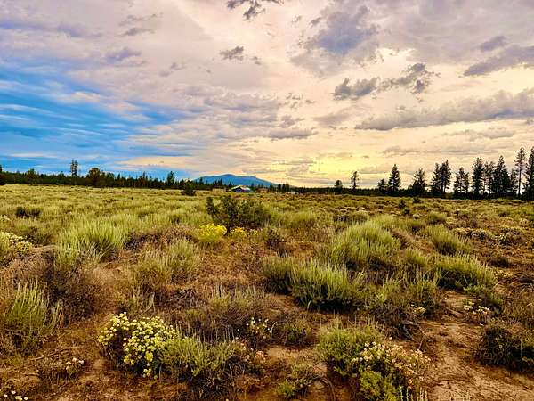 1.52 Acres of Residential Land for Sale in Chiloquin, Oregon