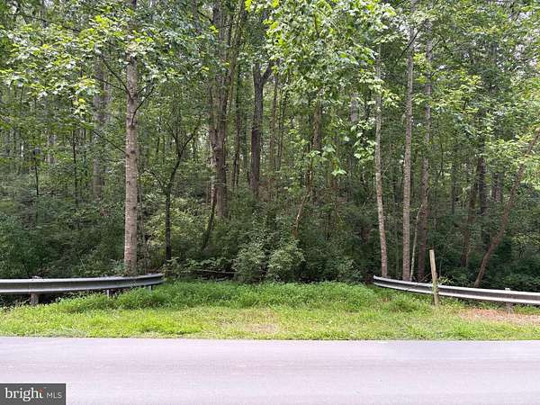 3 Acres of Residential Land for Sale in Amissville, Virginia