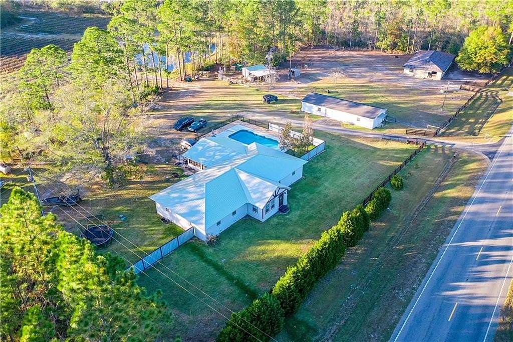 30.7 Acres of Agricultural Land with Home for Sale in Blackshear, Georgia