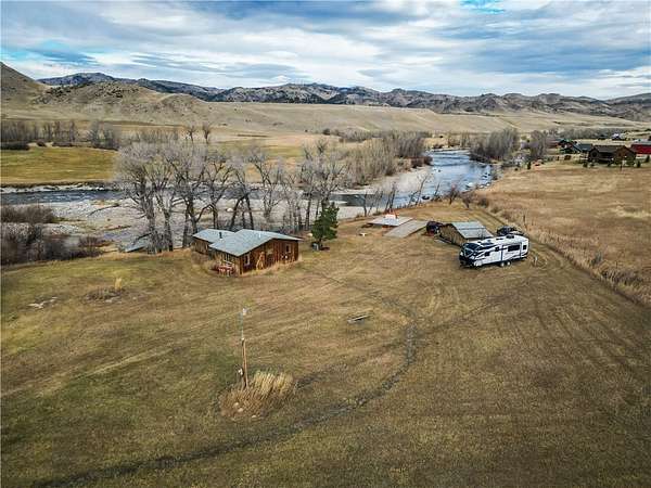 12 Acres of Land with Home for Sale in Fishtail, Montana