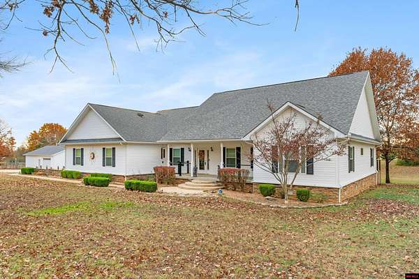 3.75 Acres of Land with Home for Sale in Mountain Home, Arkansas