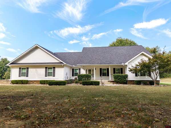 3.75 Acres of Land with Home for Sale in Mountain Home, Arkansas