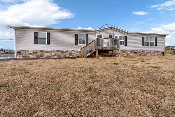 5.53 Acres of Residential Land with Home for Sale in Rutledge, Tennessee