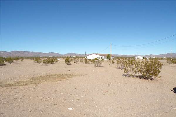 1.1 Acres of Residential Land for Sale in Golden Valley, Arizona