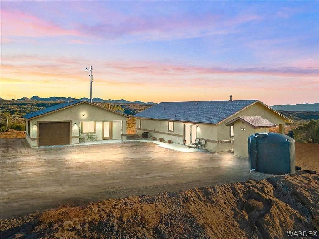 40 Acres of Agricultural Land with Home for Sale in Kingman, Arizona