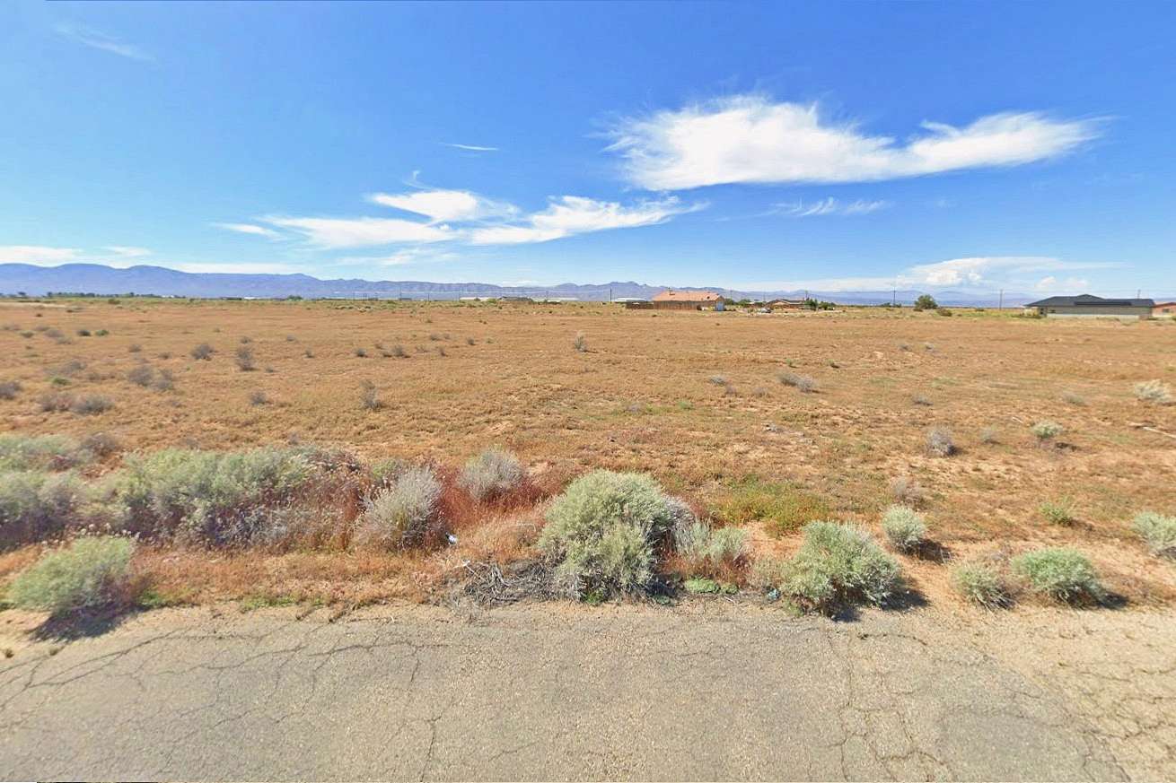 0.17 Acres of Residential Land for Sale in California City, California