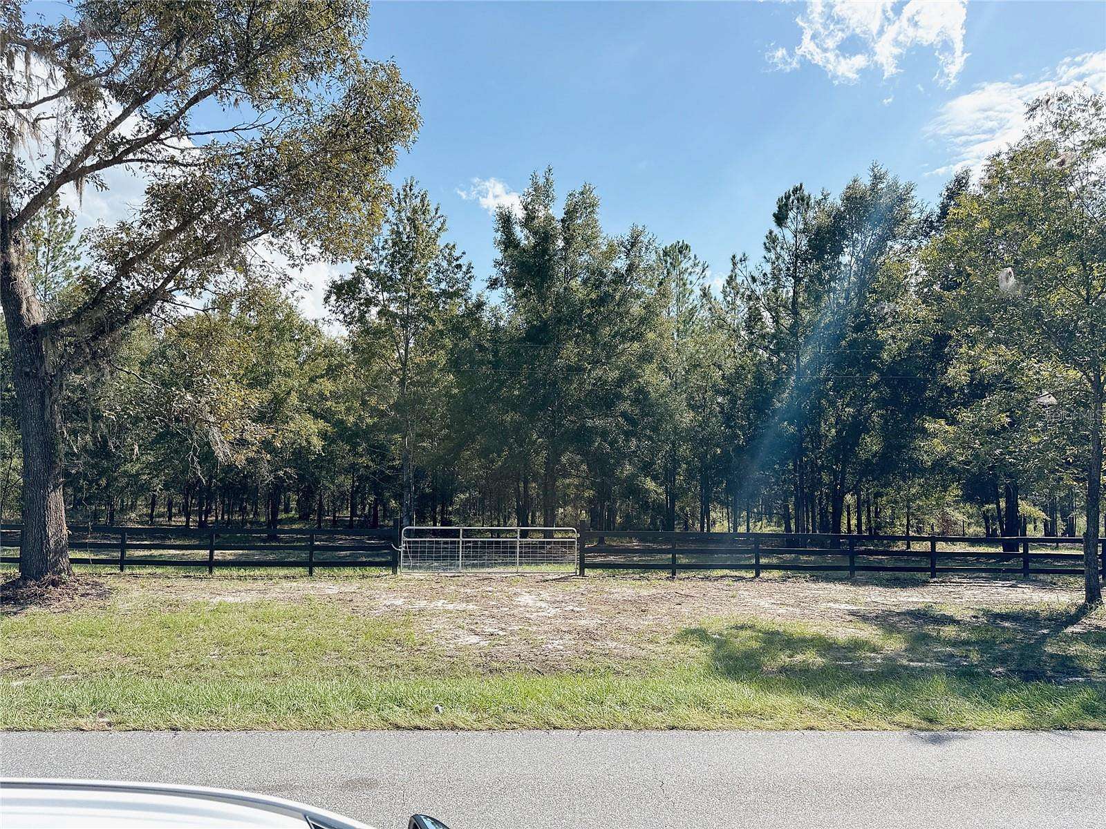 5 Acres of Land for Sale in Fort White, Florida
