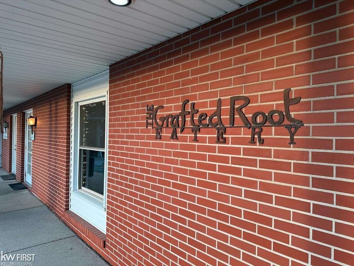 9 Acres of Improved Commercial Land for Sale in Grand Blanc, Michigan