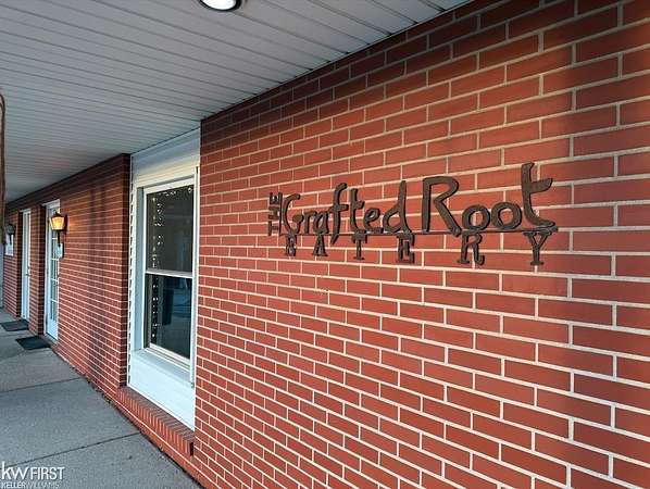 9 Acres of Improved Commercial Land for Sale in Grand Blanc, Michigan