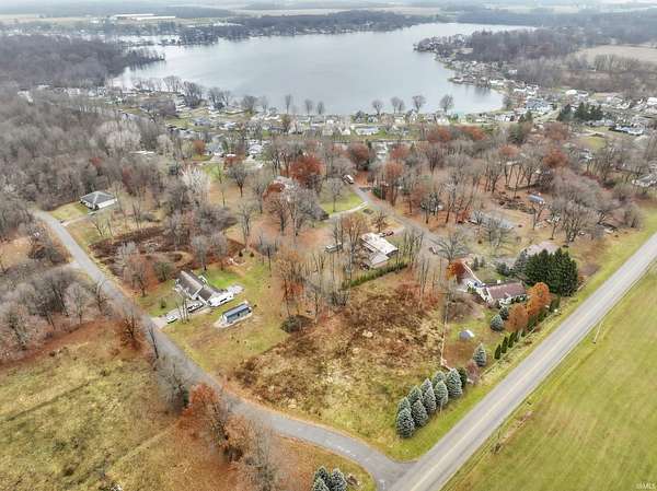 1.36 Acres of Residential Land for Sale in Wolcottville, Indiana