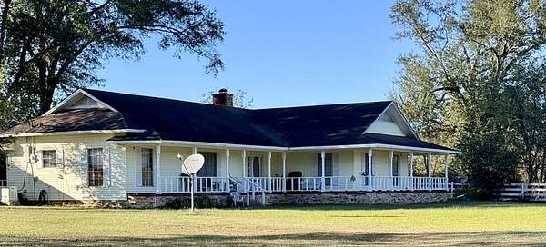 2.34 Acres of Land with Home for Sale in Nacogdoches, Texas