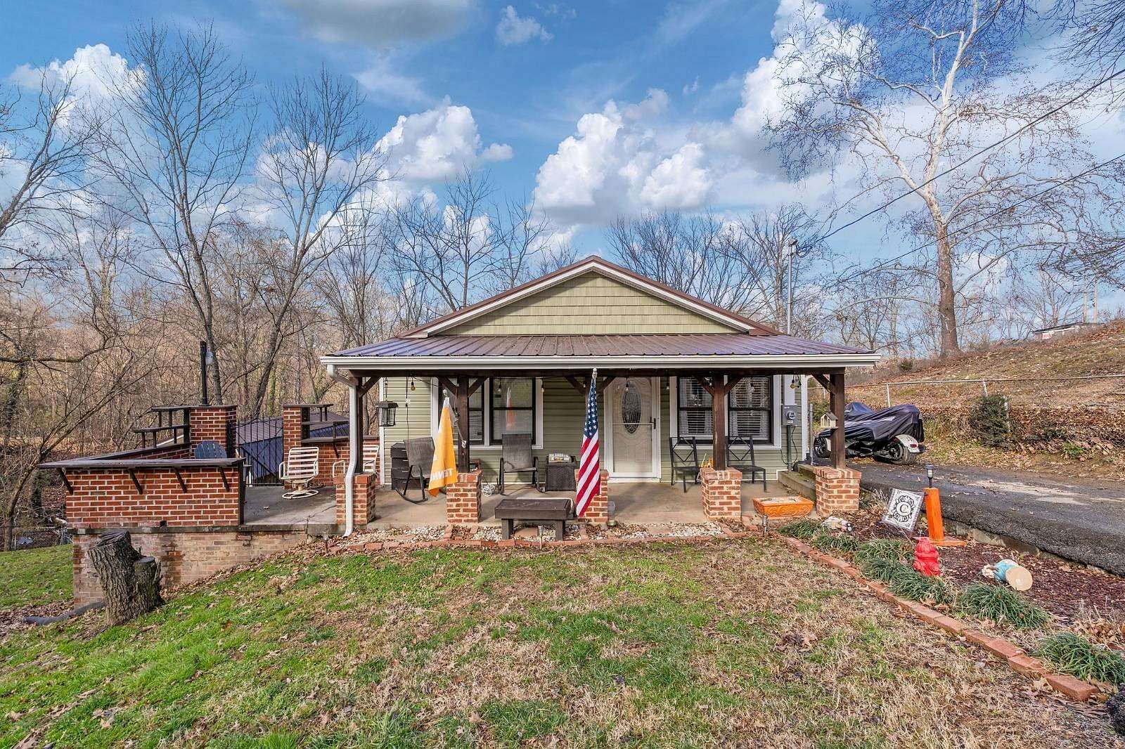 2.5 Acres of Residential Land with Home for Sale in Kingsport, Tennessee