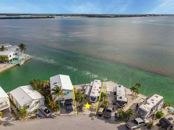Residential Land for Sale in Cudjoe Key, Florida