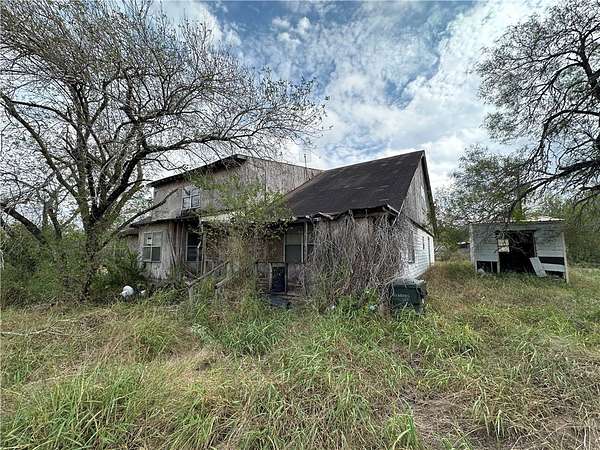 2 Acres of Residential Land with Home for Sale in Kingsville, Texas