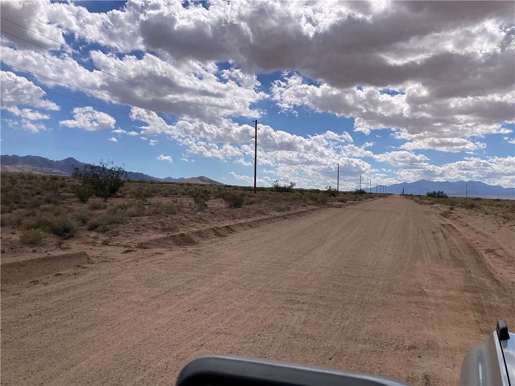 42 Acres of Land for Sale in Kingman, Arizona