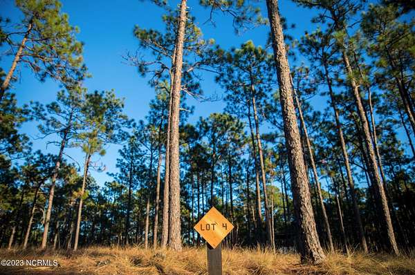 5 Acres of Land for Sale in Southern Pines, North Carolina