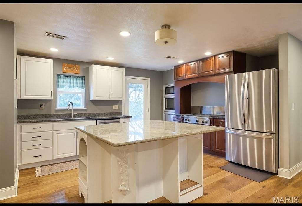 3 Acres of Land with Home for Sale in Houston, Missouri