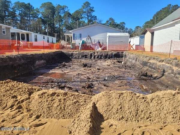 0.17 Acres of Land for Sale in Elizabethtown, North Carolina