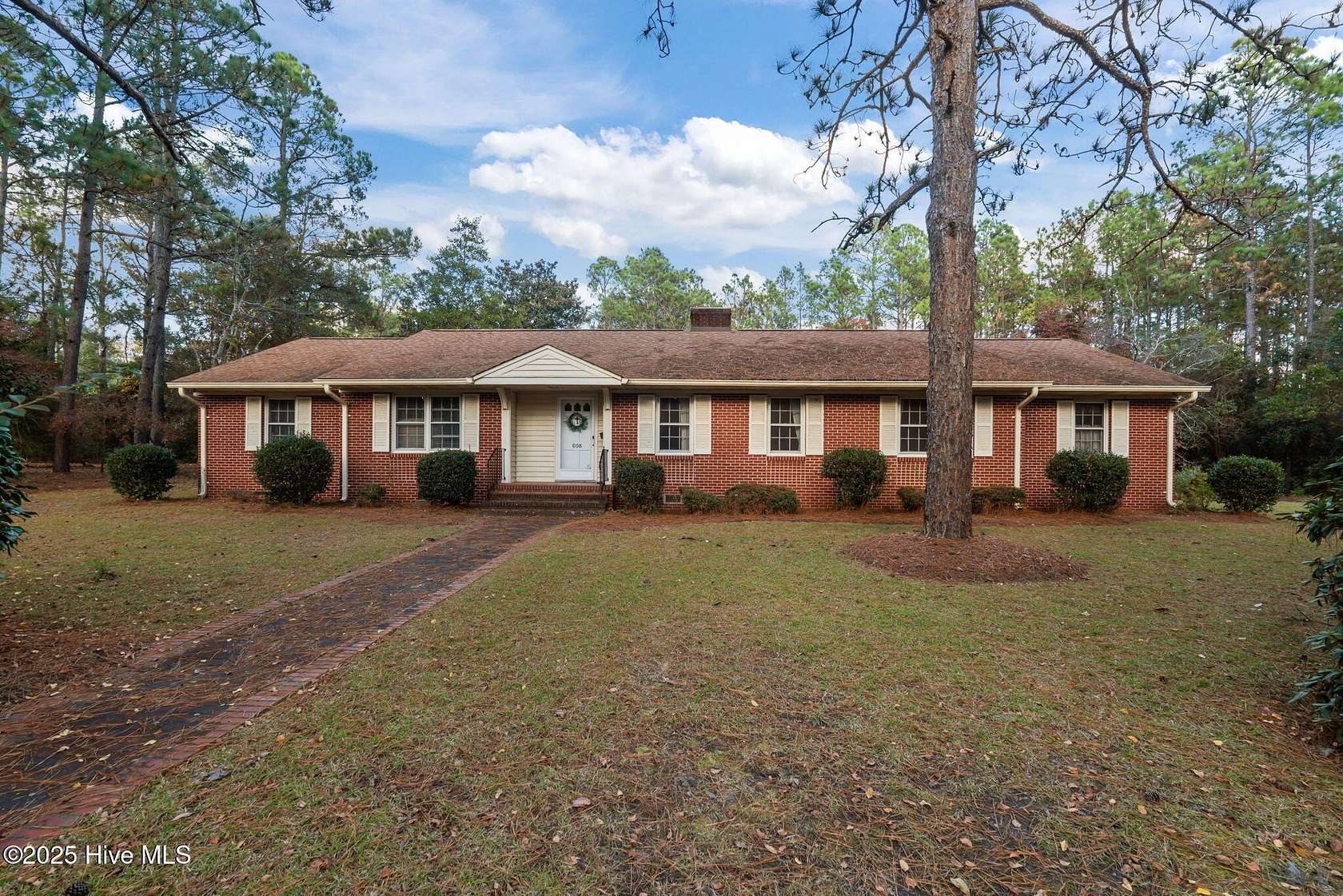 1.59 Acres of Residential Land with Home for Sale in Aberdeen, North Carolina