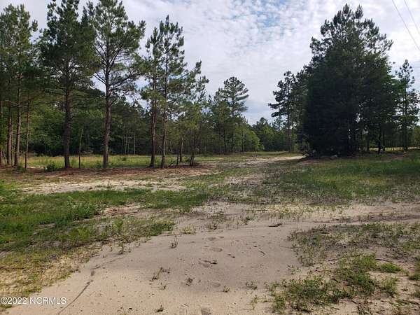 10 Acres of Land for Sale in Aberdeen, North Carolina