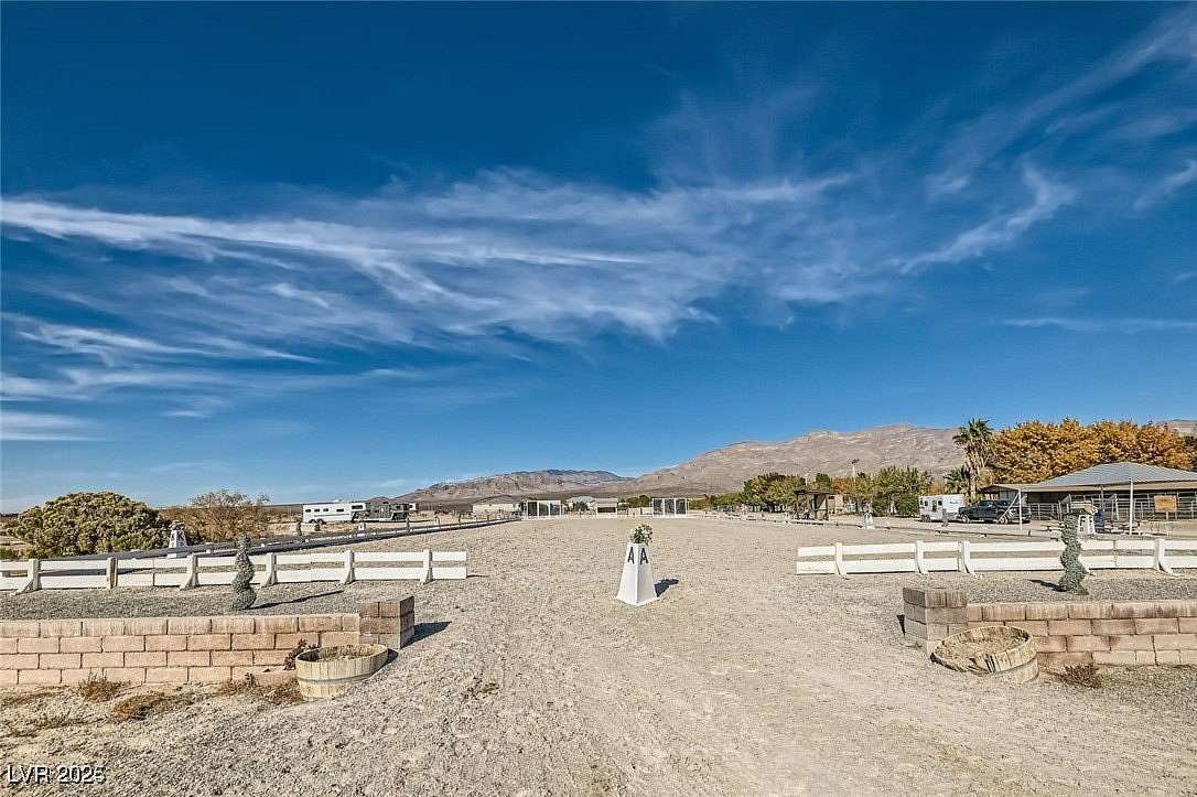 2 Acres of Land for Sale in Las Vegas, Nevada
