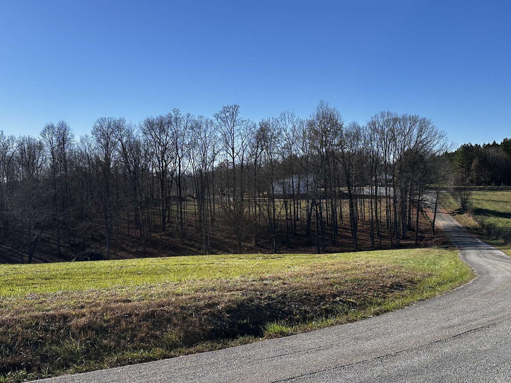 4.64 Acres of Residential Land for Sale in Leoma, Tennessee