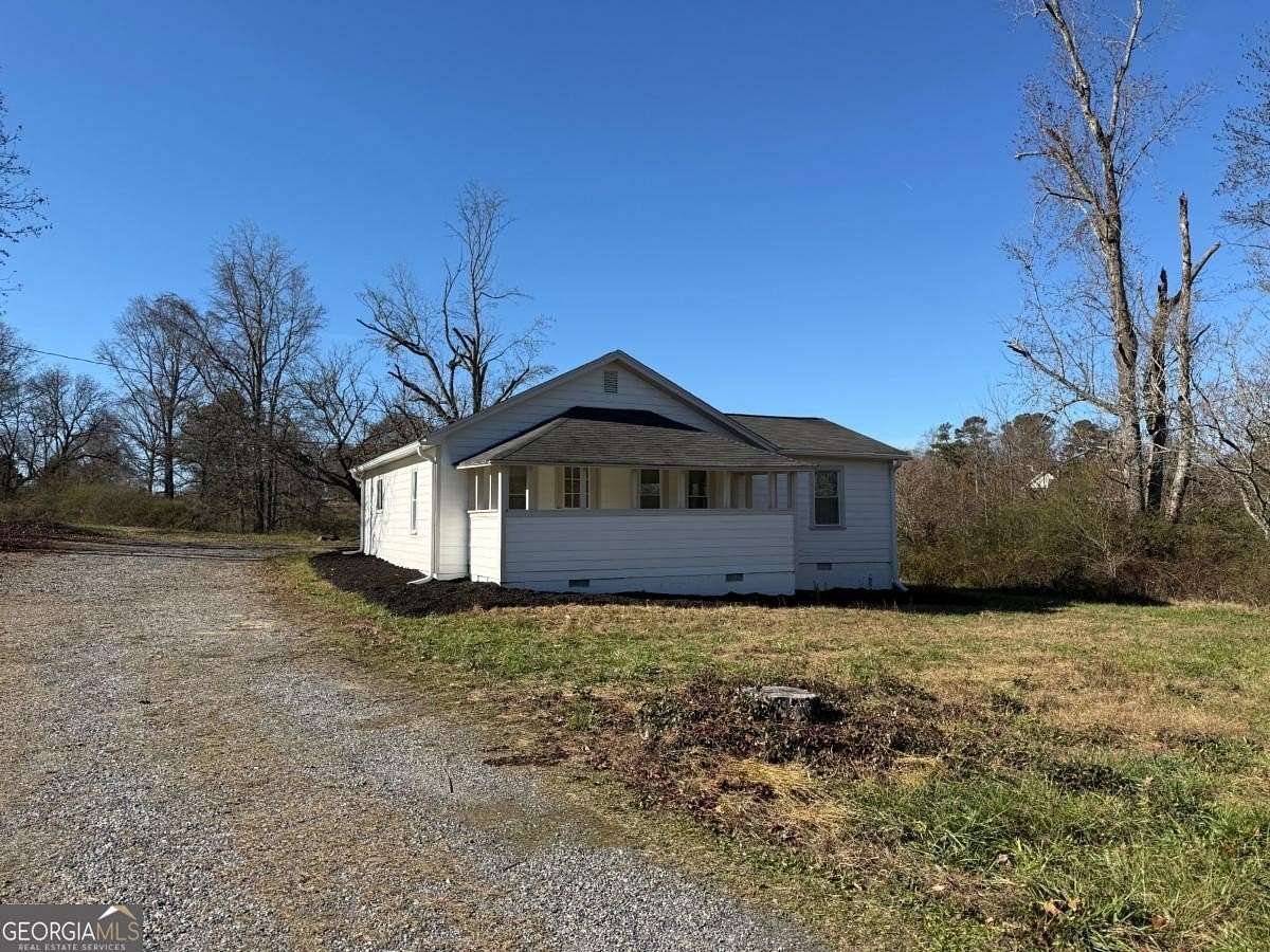 1.75 Acres of Residential Land with Home for Lease in Cumming, Georgia