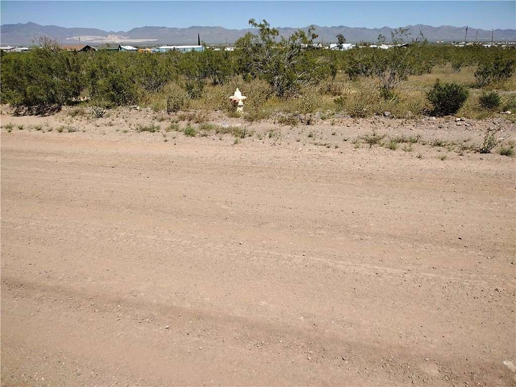 1.17 Acres of Land for Sale in Golden Valley, Arizona