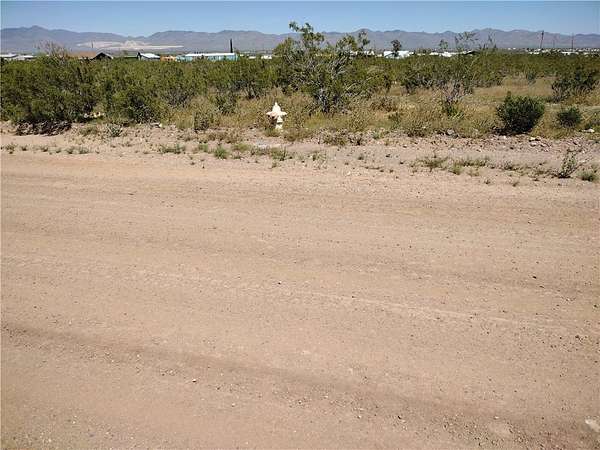 1.17 Acres of Land for Sale in Golden Valley, Arizona