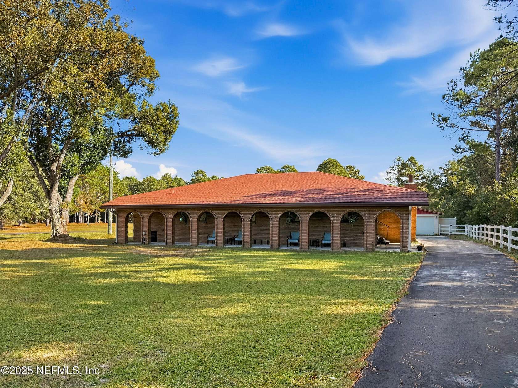 10.5 Acres of Land with Home for Sale in Jacksonville, Florida