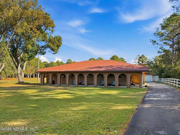 10.5 Acres of Land with Home for Sale in Jacksonville, Florida