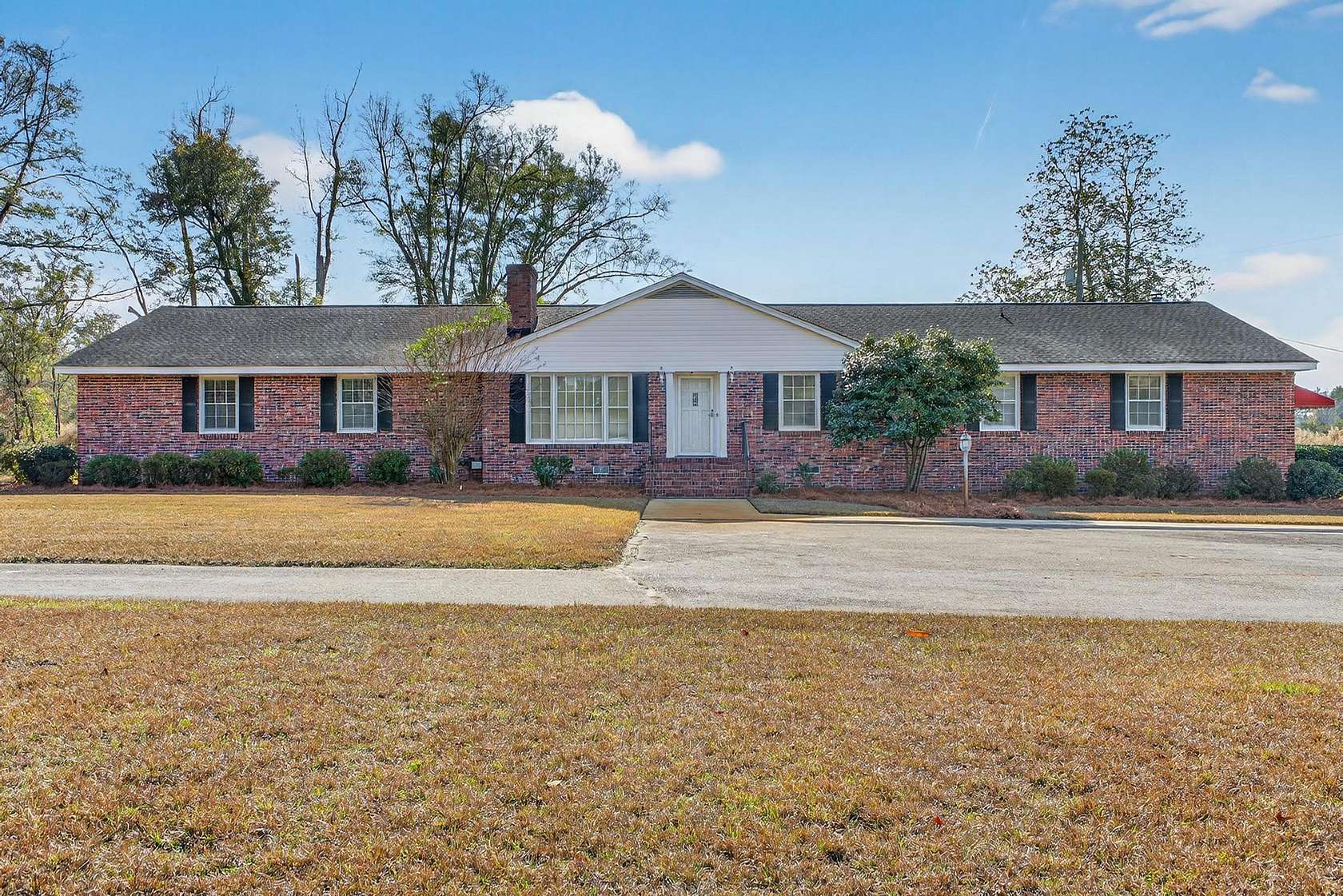 158 Acres of Recreational Land with Home for Sale in Bamberg, South Carolina