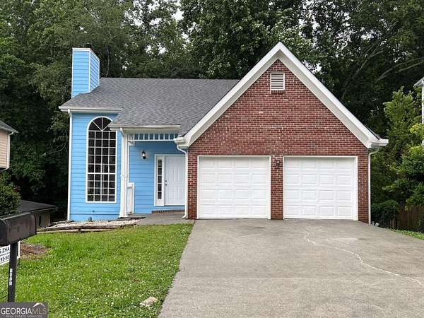 1.63 Acres of Residential Land with Home for Lease in Lawrenceville, Georgia