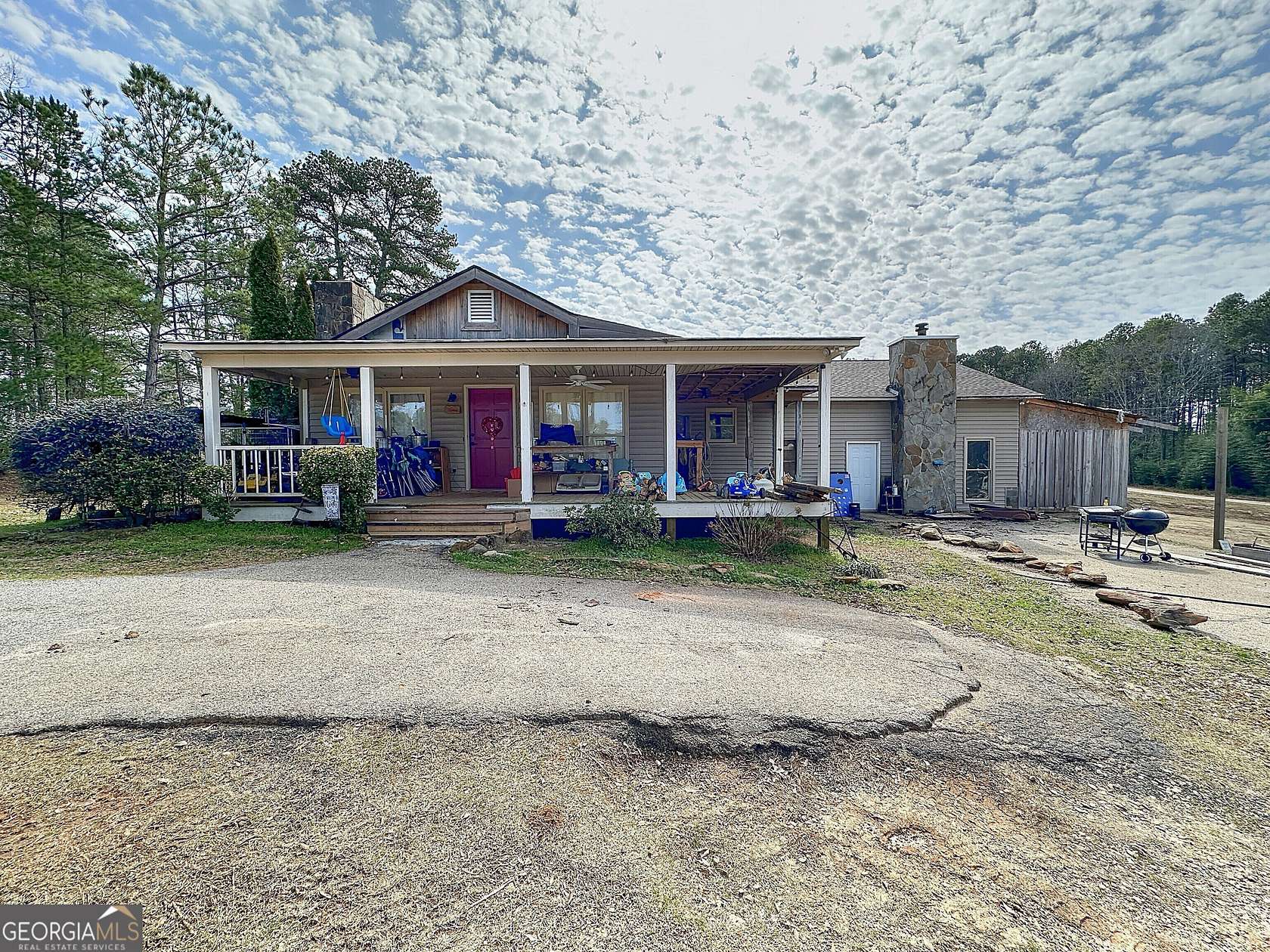 12 Acres of Land with Home for Lease in LaGrange, Georgia