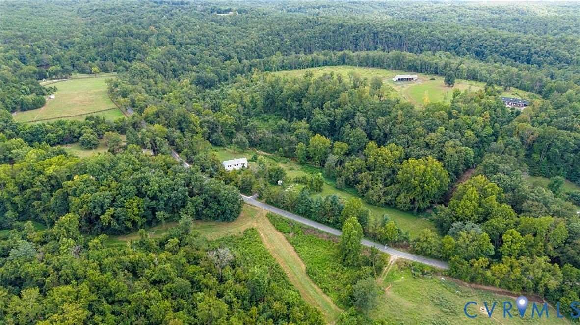 20 Acres of Land with Home for Sale in Buckingham, Virginia