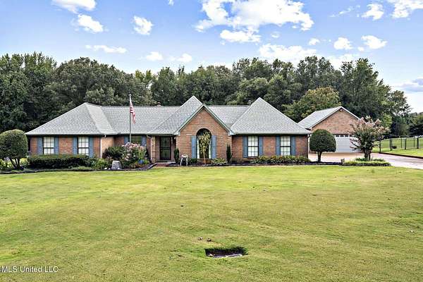 1.52 Acres of Residential Land with Home for Sale in Olive Branch, Mississippi