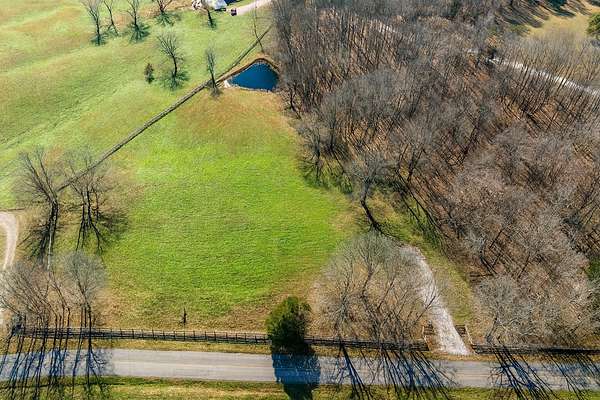 7.4 Acres of Residential Land for Sale in Dickson, Tennessee