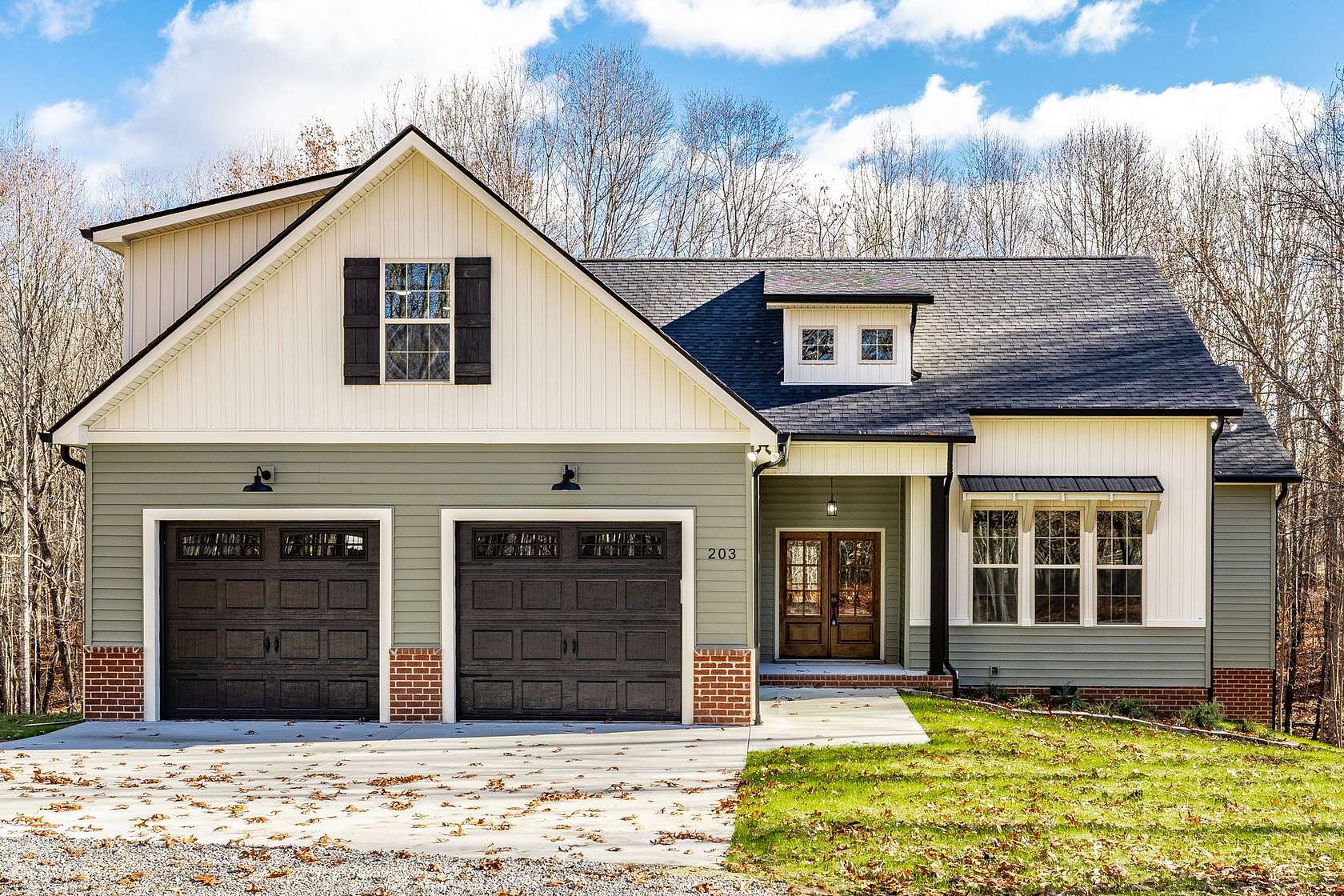 5.16 Acres of Residential Land with Home for Sale in Westmoreland, Tennessee