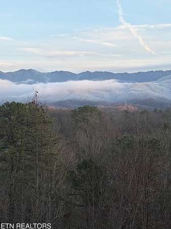 4 Acres of Residential Land for Sale in Gatlinburg, Tennessee