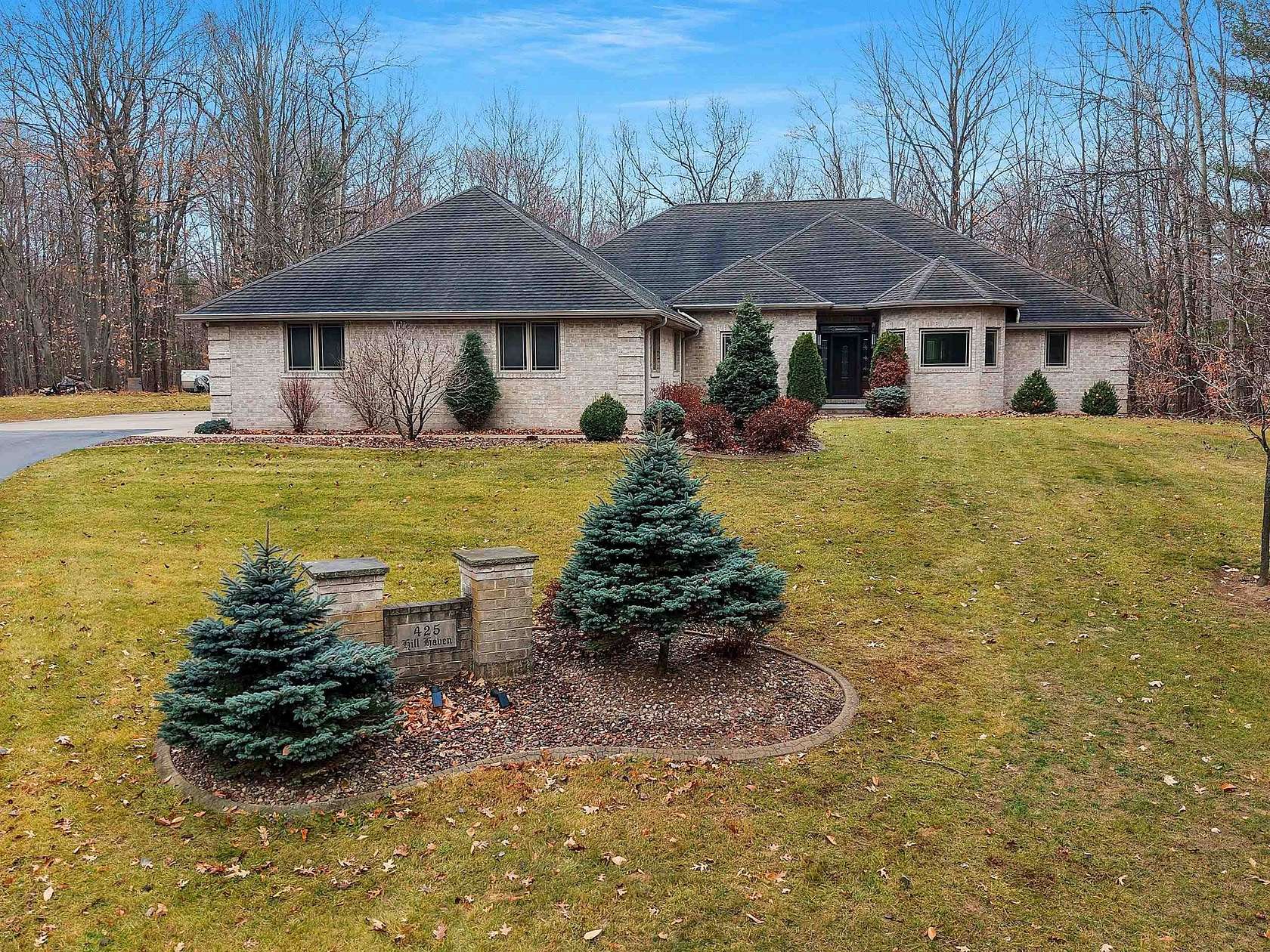 1.5 Acres of Land with Home for Sale in Little Suamico, Wisconsin