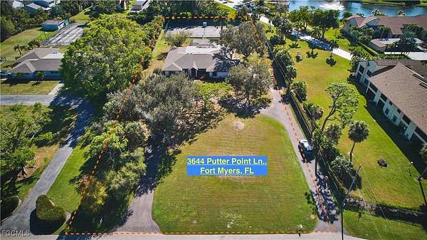 1.5 Acres of Residential Land with Home for Sale in Fort Myers, Florida