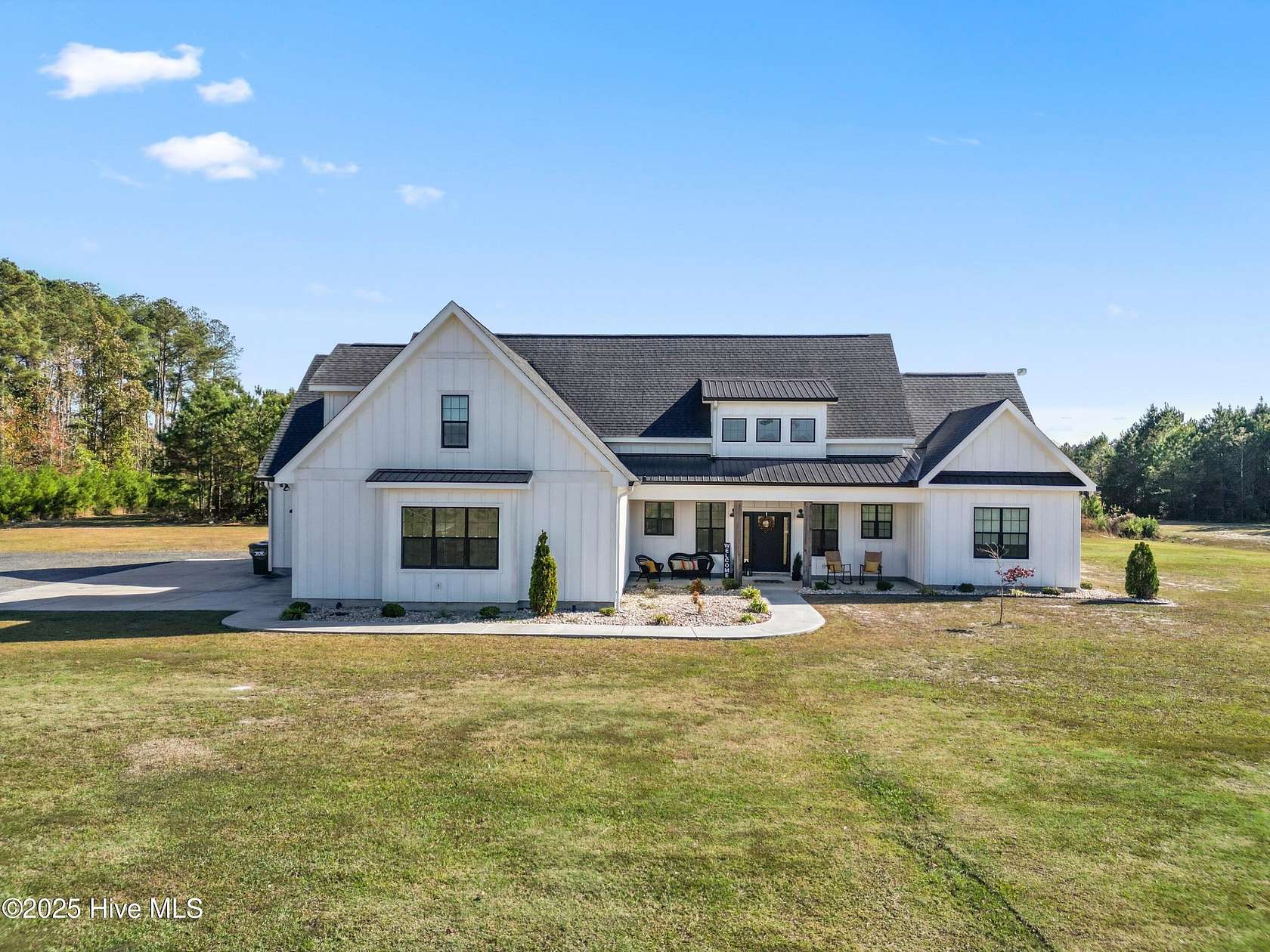 5.34 Acres of Residential Land with Home for Sale in Wallace, North Carolina