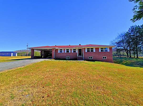 1.5 Acres of Residential Land with Home for Sale in Decatur, Tennessee