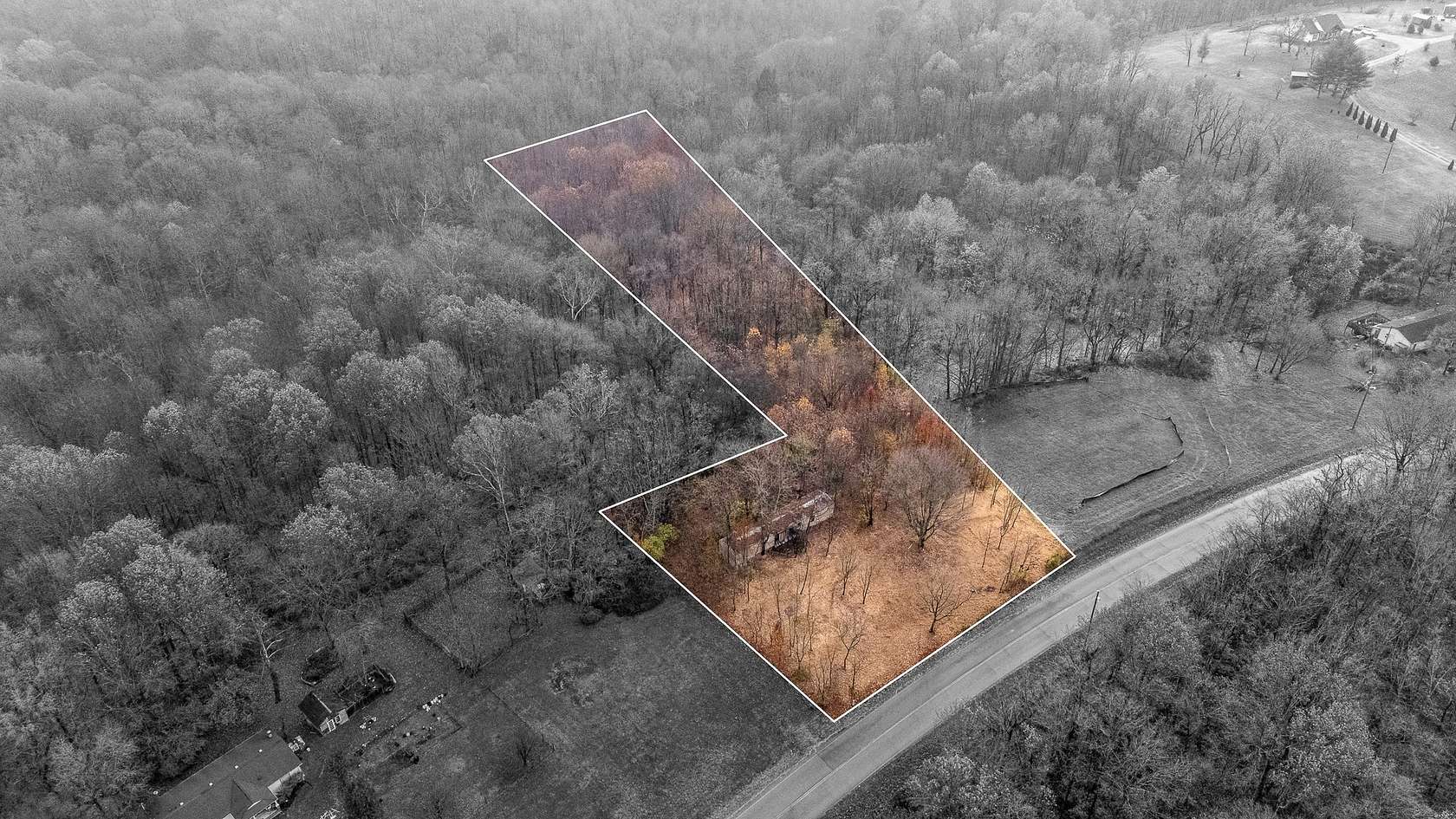 5 Acres of Residential Land for Sale in Spring Hill, Tennessee