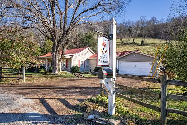 2 Acres of Residential Land with Home for Sale in Lynnville, Tennessee