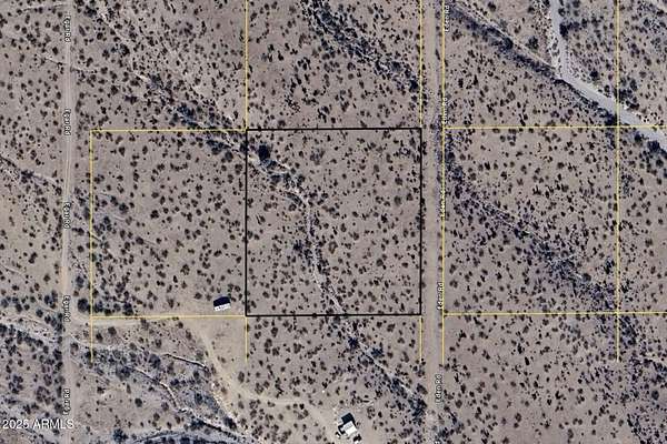2.35 Acres of Land for Sale in Golden Valley, Arizona