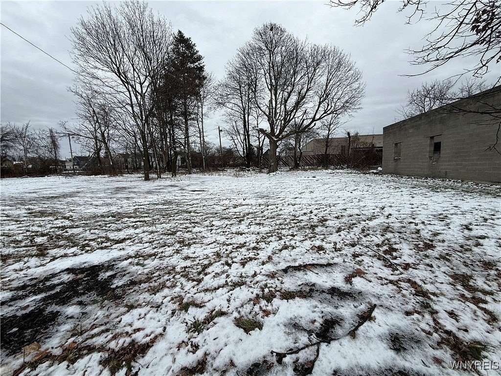 0.07 Acres of Mixed-Use Land for Sale in Buffalo, New York