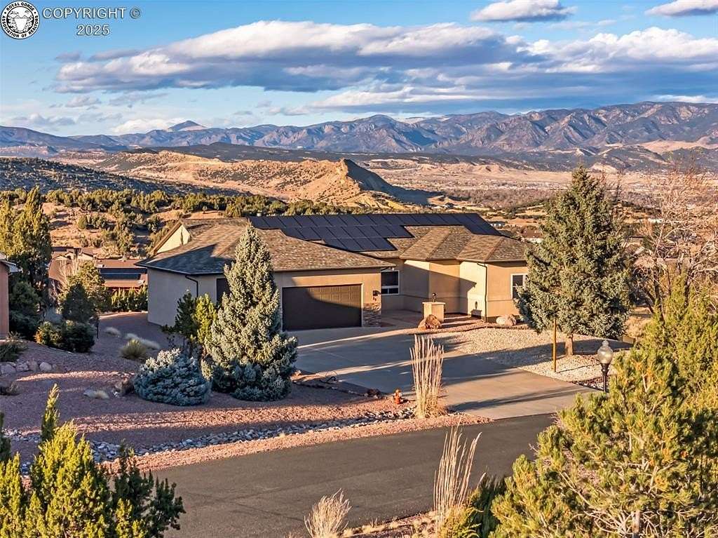 1.5 Acres of Residential Land with Home for Sale in Cañon City, Colorado
